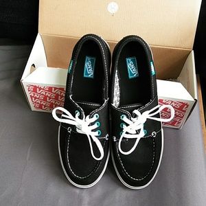 Women's boat shoes